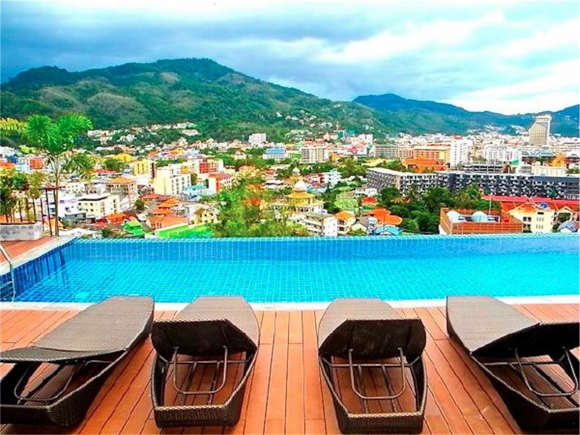 Bliss Patong 2 Bedrooms Apartment Esterno foto
