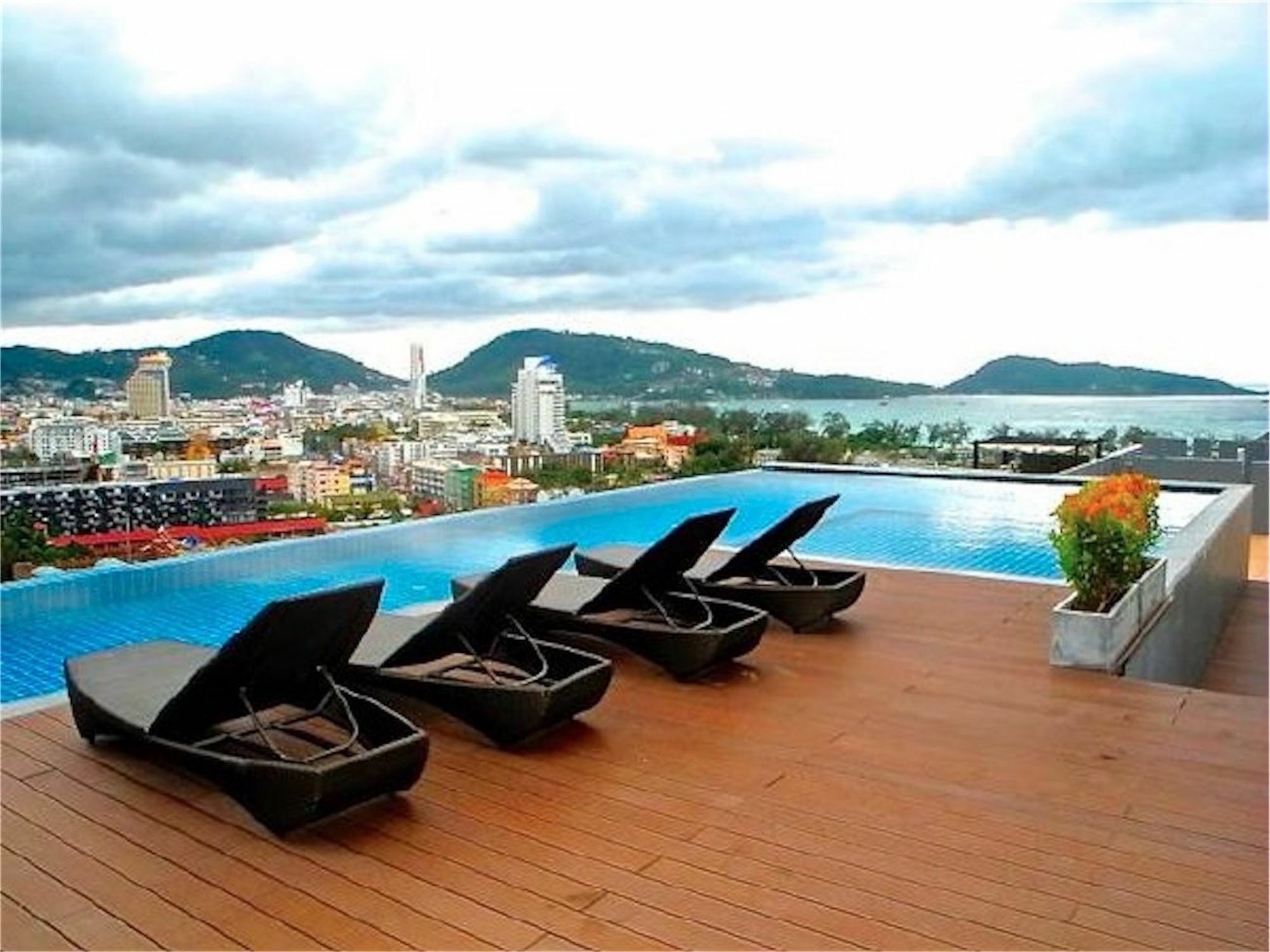 Bliss Patong 2 Bedrooms Apartment Esterno foto